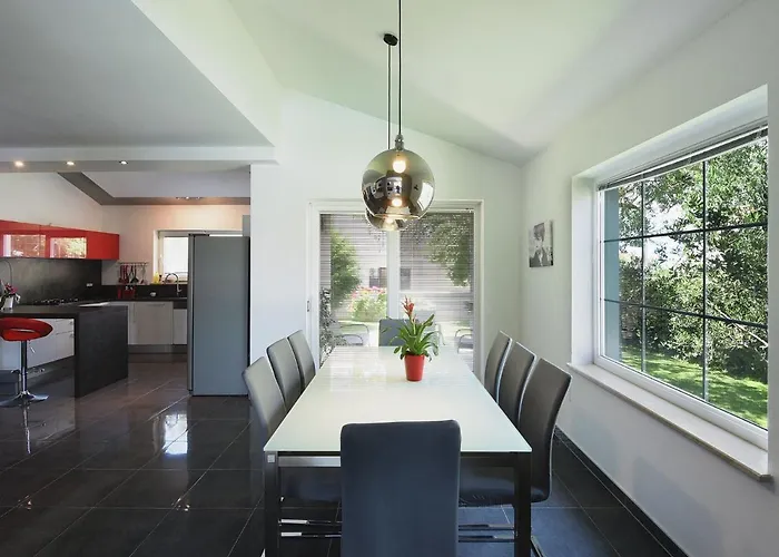 In Pula Near With Private Pool Villa *