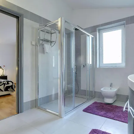 Modern In Pula With Pool And Parking Βίλα *